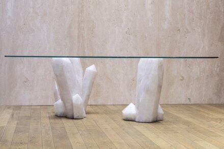 Stellt Budri zusammen mit Patricia Urquiola in der aktuellen Kollektion „Geodies” (Geoden) die Gewalten der Natur dar?