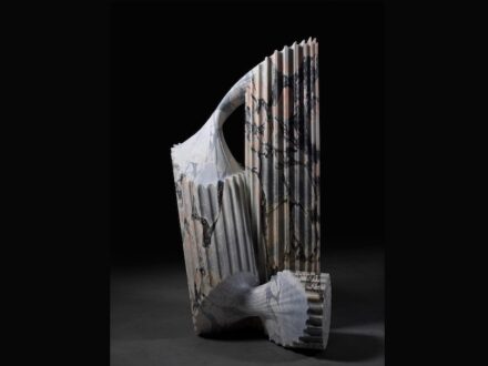 “Corinthio,“ Marble Notre Dame (Vietnam), 135 x 91,5 x 190 cm.