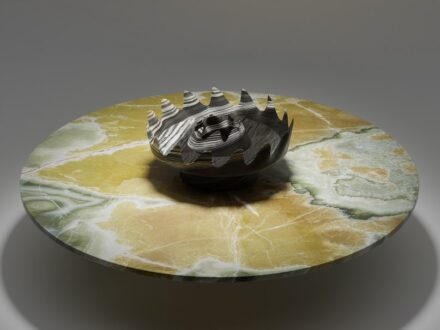 DENTELLO. Company: Prussiani Engineering. Material: Calacatta Blu by A&G 23; Onice Verde by A&G 23.