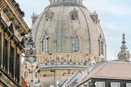 Postaer sandstone: Frauenkirche, Dresden.