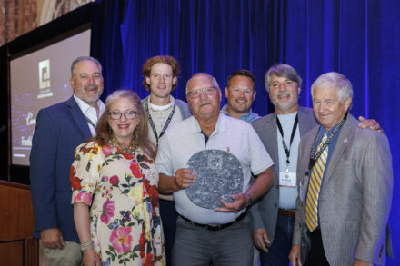 Frank Hermans (center). Photo: NSI
