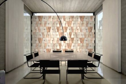 Cunei e Forme/Wedges and Shapes – Quintarelli Pietre e Marmi - Maria Vittoria Malgarise. Materials: Pietra Bianca della Lessinia, Pietra Rosa della Lessinia, Marmo Rosso Trento, Marmo Verdello Trento.