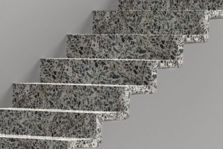 Gradiniglia – Agglotech - Paolo Criveller e Luca Mazzucco. Material: REG5101-Graniglia di marmo 50% “Verde Alpi 4” e 50% “Verde Alpi 5.”