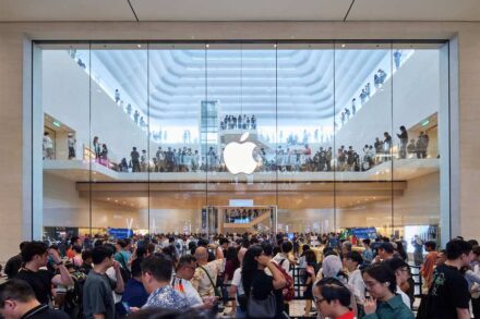 Foster + Partner: Apple Store in Kuala Lumpur, Eröffnung.
