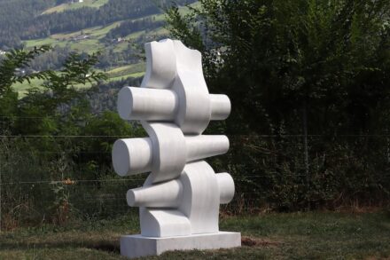 Olena Dodatko, Ukraine: „Verflechtung“.
