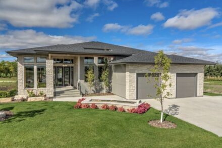 Tyndall Stone®: private Residence, Headingly, Manitoba.