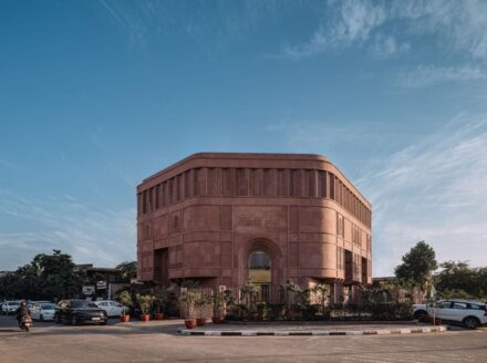 SSunita Shekhawat Flagship Store and Gallery, Jaipur, India. Architect Studio Lotus, India: Meenakari is an enamel technique that is still very popular today for jewelry or works of art. The new building is the flagship store and museum of today’s brand.