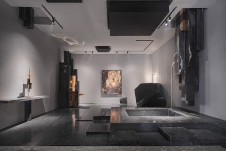 “Continuation.“ Design: PANG Xi, Company: Qingyuan Stone.