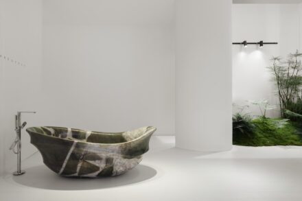 “Ripple.“ Design: HUANG Quan, Company: Yingliang Group.