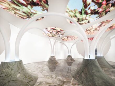 “Bloom.“ Design: Joey Ho (PAL Design Group). Company: Stonewhite (Jiangsu) Co.
