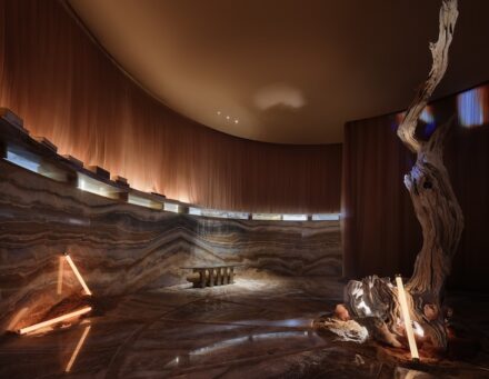 “The Cave.“ Design: Xie Hui (ACE Design). Company: J&S Marble.
