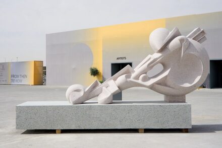 Anna Teresa Rasinska (b. 1981) is a Polish sculptor who graduated from the Academy of Fine Arts in Krakow. Rasinska’s work, showcased in numerous international exhibitions and symposiums, emphasizes form—exploring both its logical structure and its infinite possibilities of transformation.