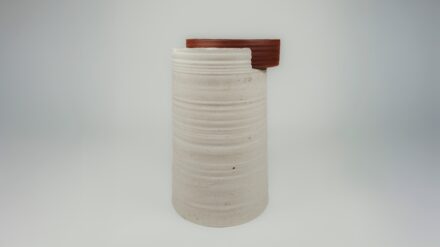 Ceramics studio Vitor Reis: limestone and clay.