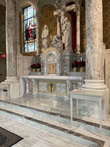 Special Recognition, Commercial Stone Installation: St John’s Catholic Chapel Champaign Illinois, Daprato Rigali Studios Champaign, Ill.