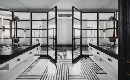 CID Award Winners – Design and Installation, Residential Stone Design: Ebony Acres, Rob Bowen Design, Safety Harbor, Fla.