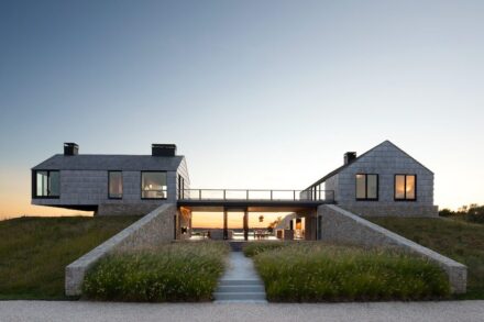 Signal Hill, Montauk, New York. Architect: Bates Masi + Architects; Stone Supplier: ABC Worldwide Stone; Stone Installer: HZ Masonry; Stone used: Brazilian gray granite.