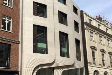 Limestone Portland Grove Whitbed from Albion Stone: Qatar Airways, London. PLP Architecture, London.