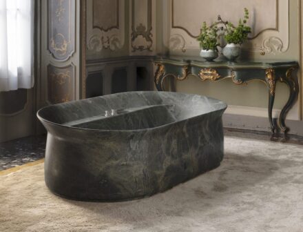 Neutra presented its 2025 collection at the Palazzo Visconti in Milan