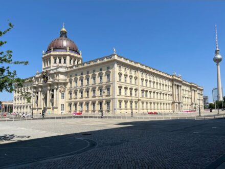 Peter’s Corner: Mit dem Abriss des DDR-Palasts der Republik zugunsten des Schlossneubaus wurde eine Chance zur Würdigung der friedlichen Revolutionäre vertan