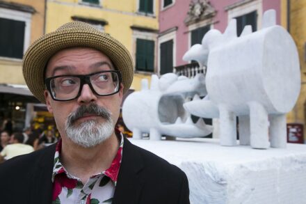 Massimo Giacon: „CaneMangiaCane“.