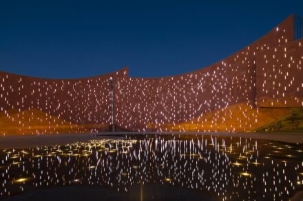 ZXD Architects + BIAD: Maijishan-Grottoes, visitor center.