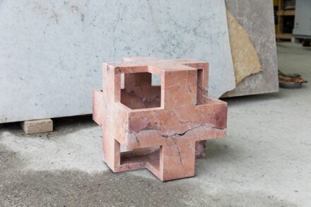 Breccia Medicea dell’Acquasanta®: “Plus“ modular sculpture by Paolo Gonzato.