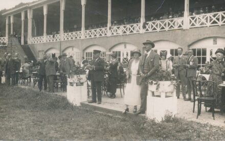 In den 1920ern war das Turniergebäude ein gesellschaftlicher Treffpunkt.
Foto: Stadtarchiv Bad Kissingen, Fotosammlung