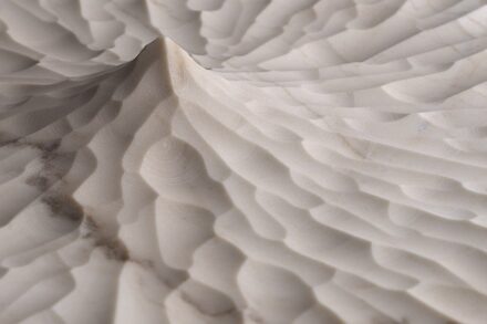 Raffaello Galiotto: “Calice”, 2025, marble Palissandro Reale, 44,5 x 44,5 x 6 cm.
