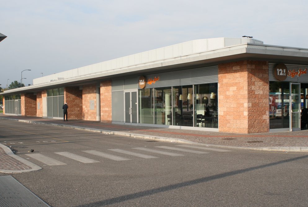 Kiosk at the bus station Porta Nuova.