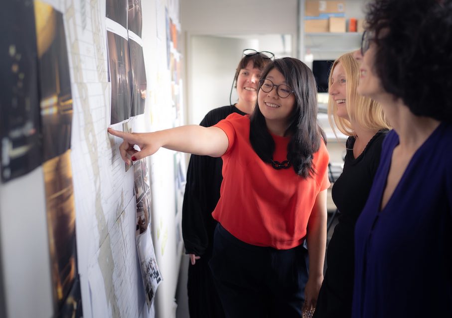 Meeting of the Tutankhamun Gallery team at Atelier Brückner, Stuttgart. (from left to right) Britta Nagel, Yijing Lu, Tanja Zöllner, Shirin Frangoul-Brückner. Photo: ©Christian Kroh
