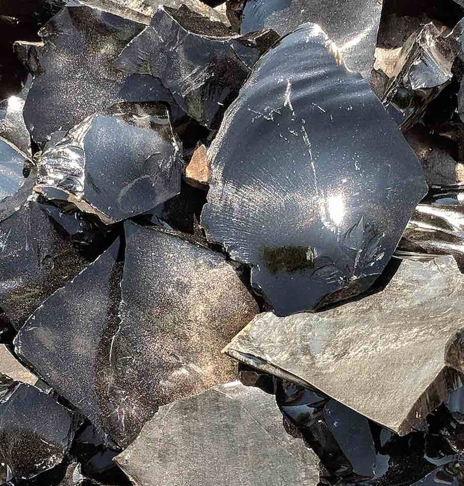 Obsidian. Foto: Daniel Penfield / Wikimedia Commons