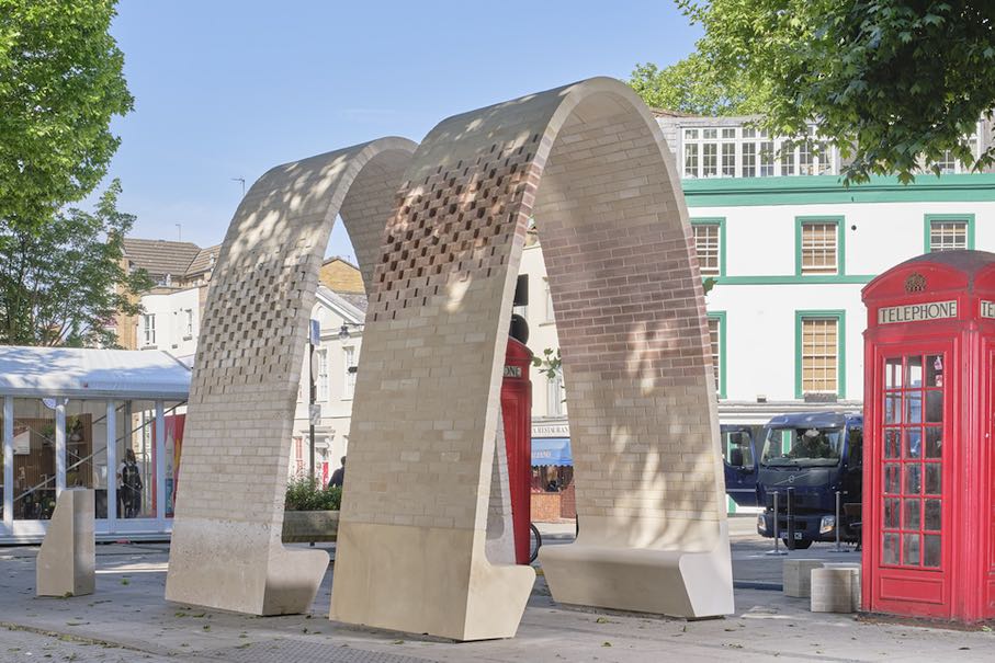 Hutton Stone, Albion Stone, Webb Yates, Hawkins\Brown: „Arch Revival“ (Wiedergeburt des Bogens).