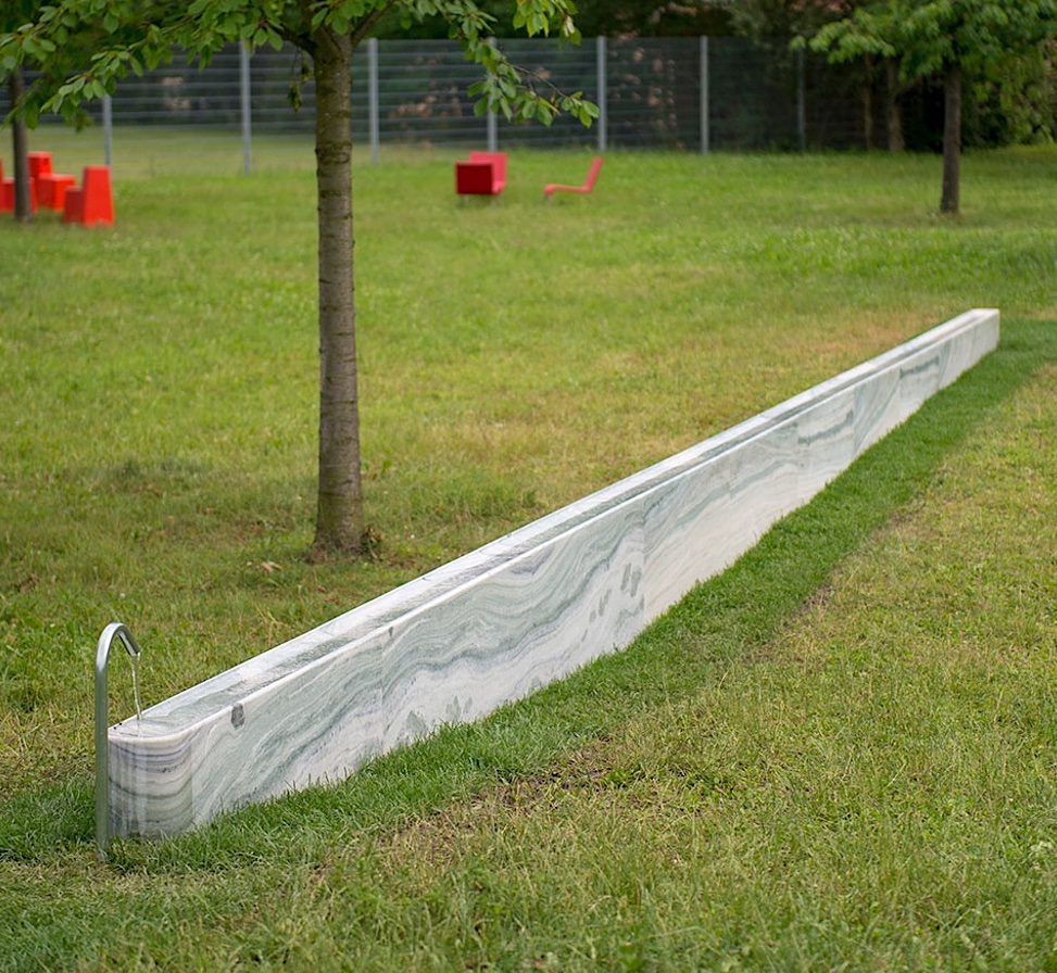 “Fountain“ in the garden of the Vitra Museum in Germany, by designers Ronan & Erwan Bouroullec.
