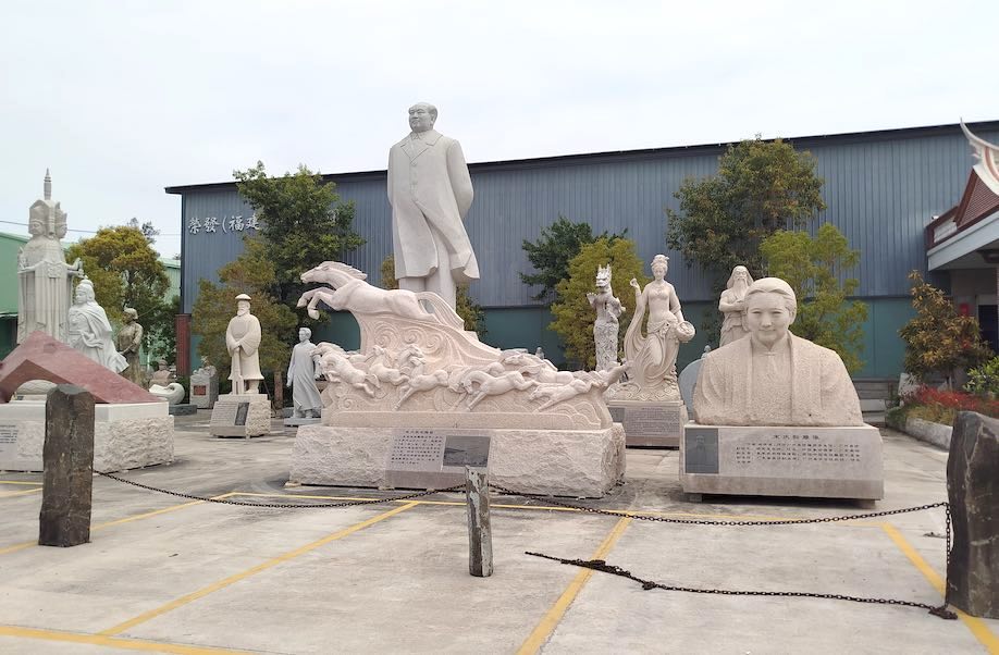 Sculpture by Rongfa Stone Group.