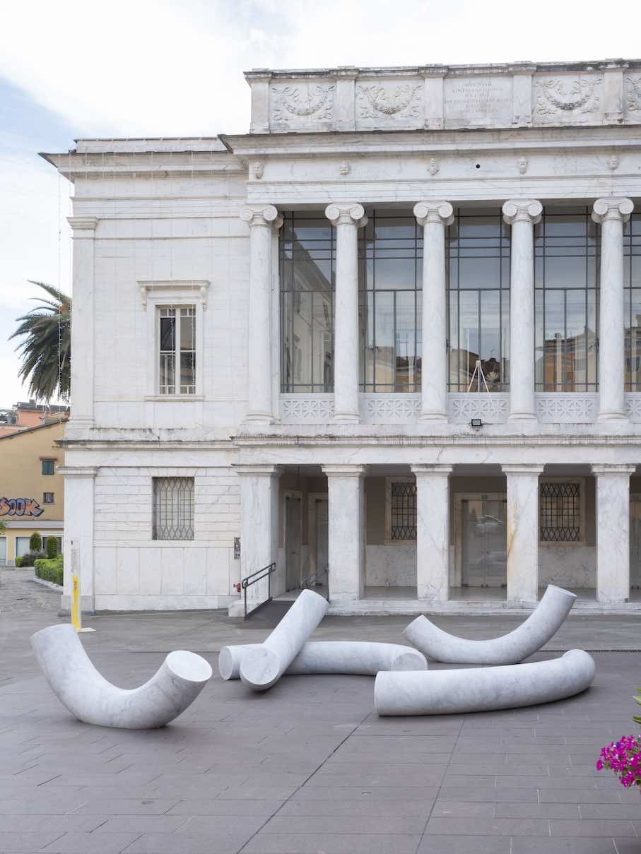 Pietro Franceschini: “Eternal Fragment.“ Realization: Studio Corsanini, Marmo Canaloni.