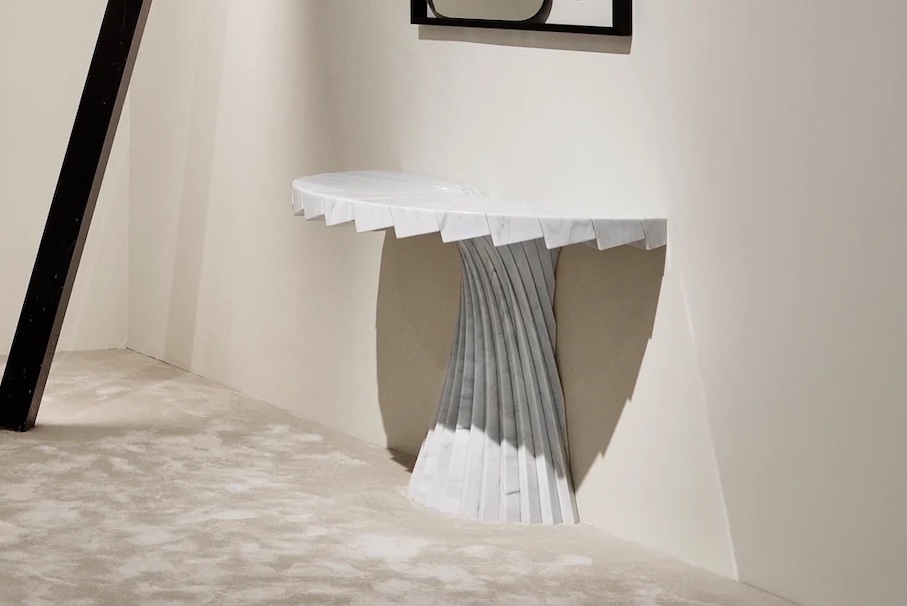 Design: Paul Cocksedge. THE LEANING CONSOLE.