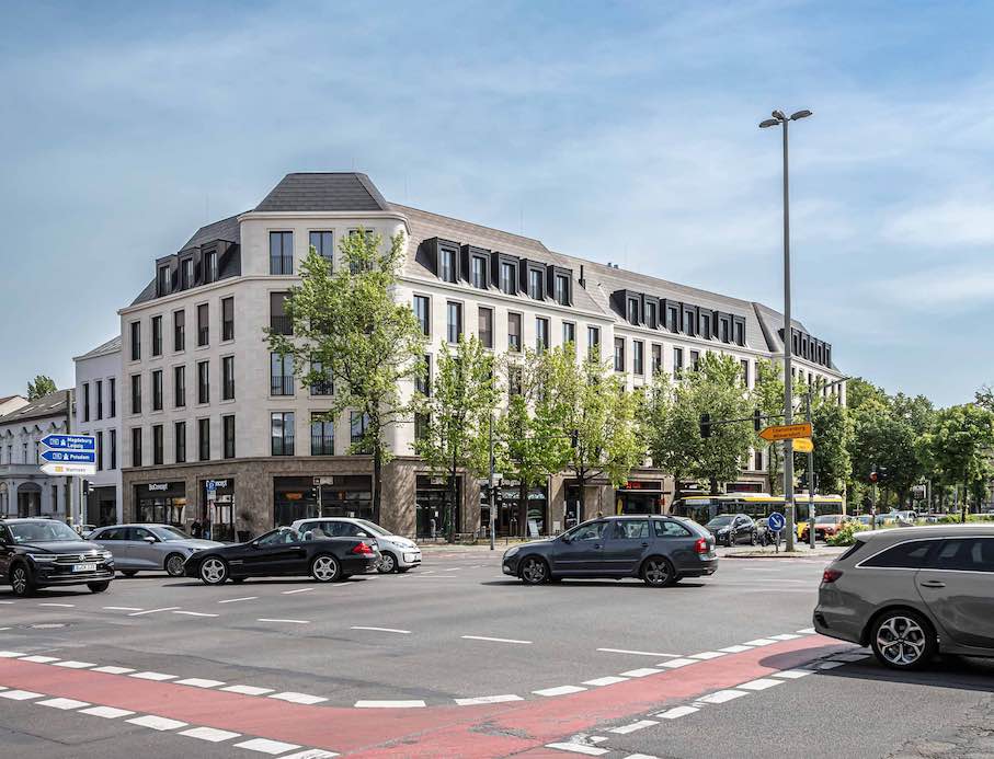 Tchoban Voss Architekten: Medical Center and Commercial Building in Berlin.