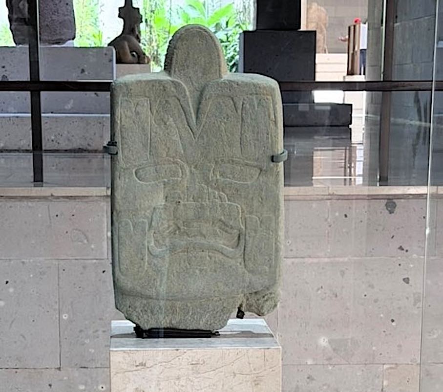 „Das Baby“, ein Olmeken-Denkmal, das 2006 in der Ausgrabungsstätte La Merced in Hidalgotitlán gefunden wurde. Foto: Karla Acosta, CINAH Veracruz.